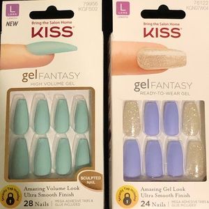 Kiss press-on gel nails